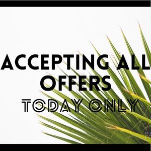 🌴MAKE ME AN OFFER🌴